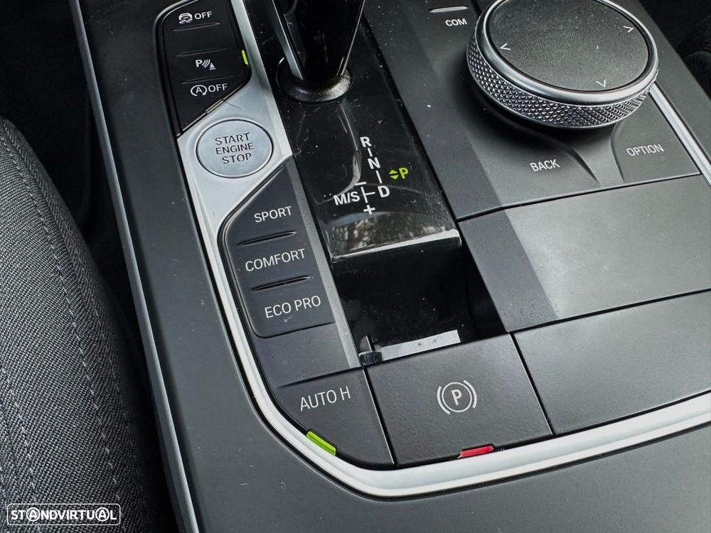 BMW 116 i Aut. Advantage - 15