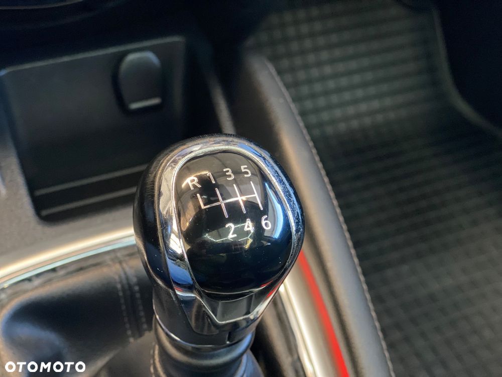 Nissan Qashqai 1.6 dCi Tekna - 32