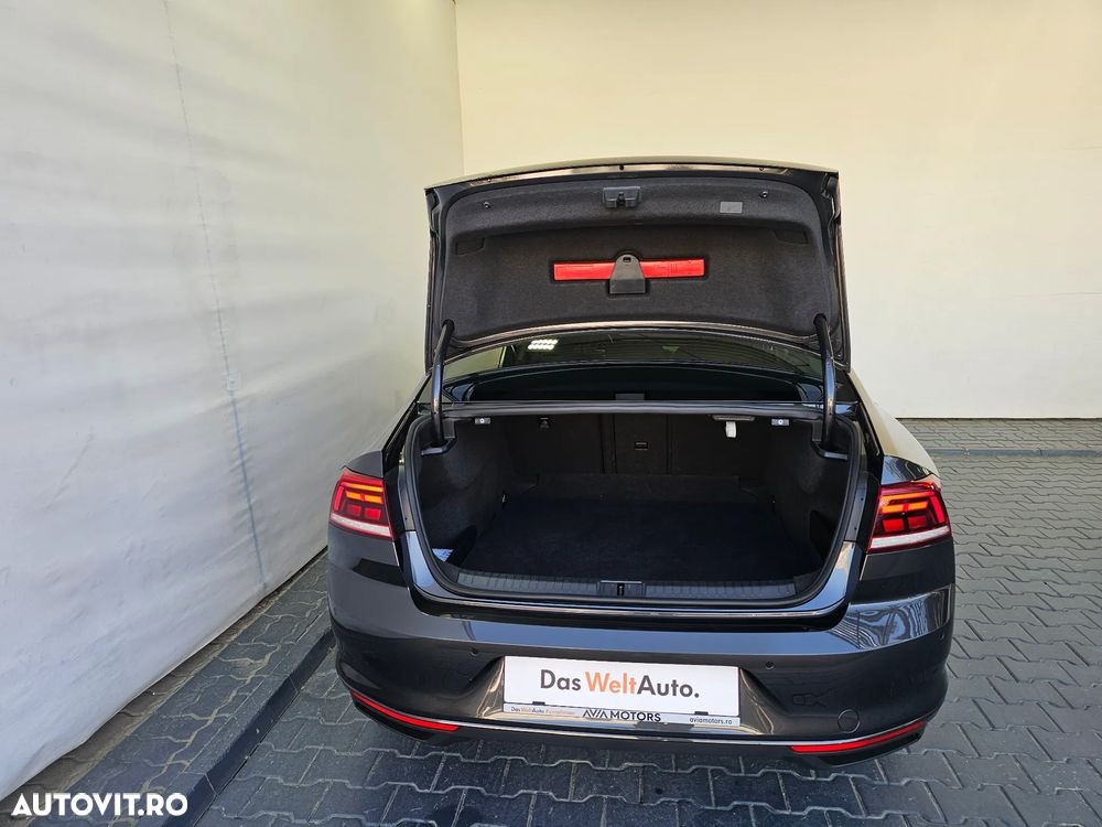 Volkswagen Passat 1.5 TSI ACT DSG Comfortline - 24