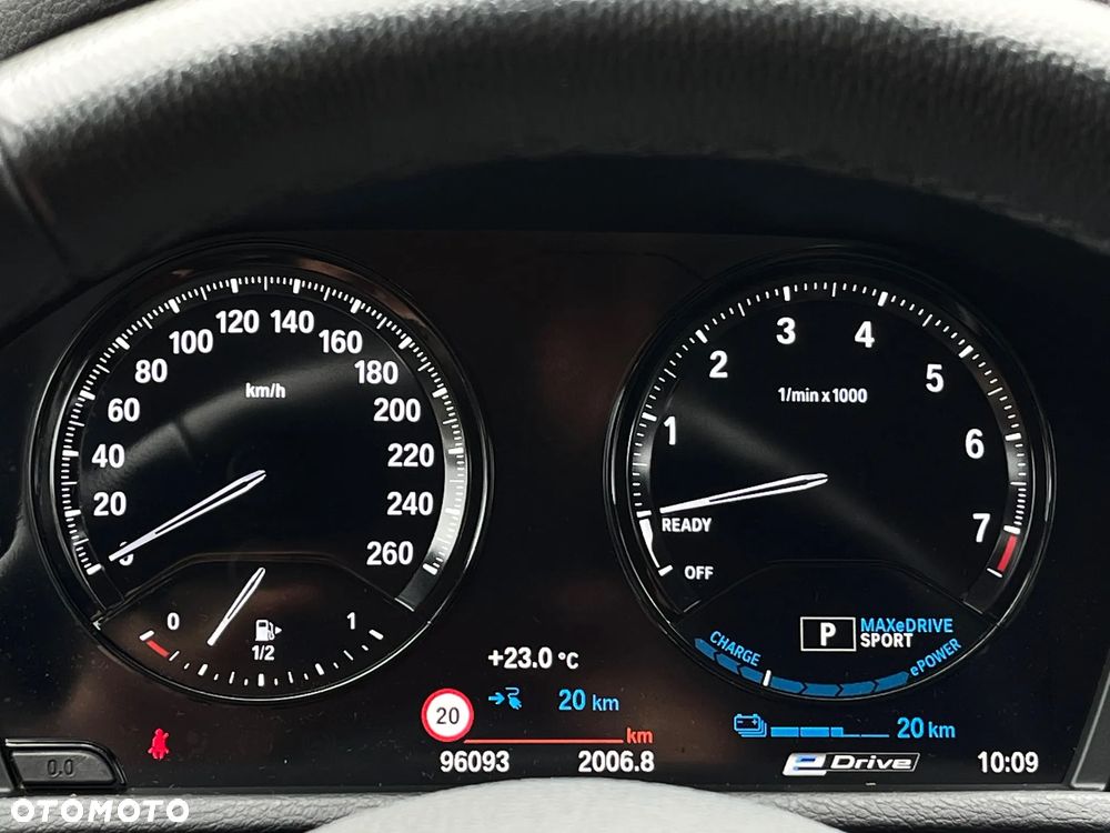BMW X1 xDrive25e Advantage - 23