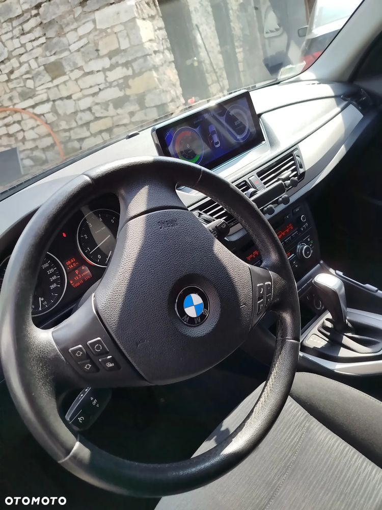 BMW X1 sDrive18i xLine - 12