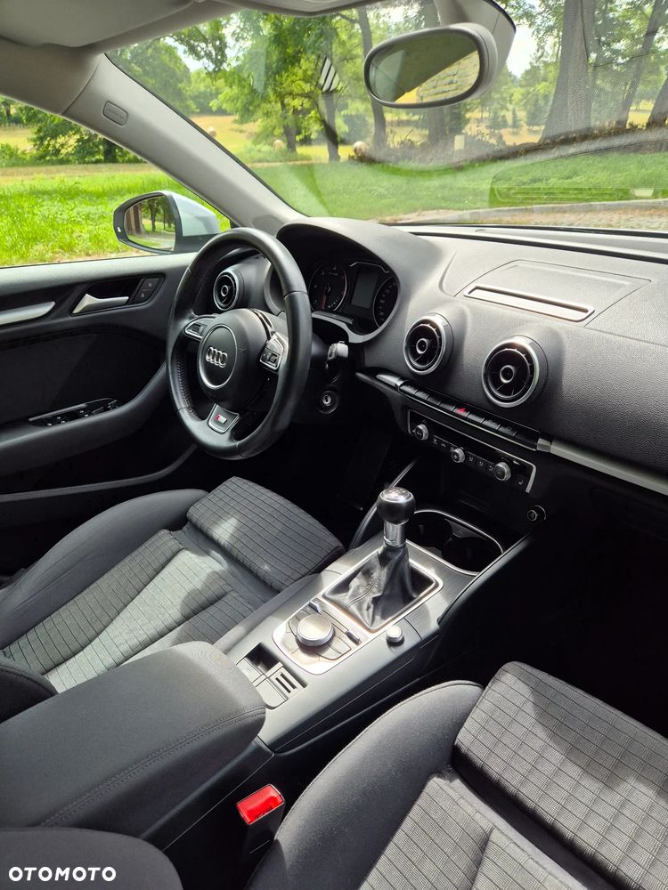 Audi A3 Sportback 2.0 TDI - 7