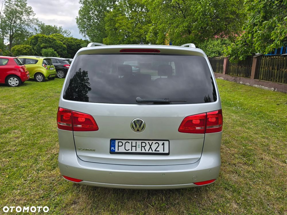 Volkswagen Touran 2.0 TDI Highline - 9