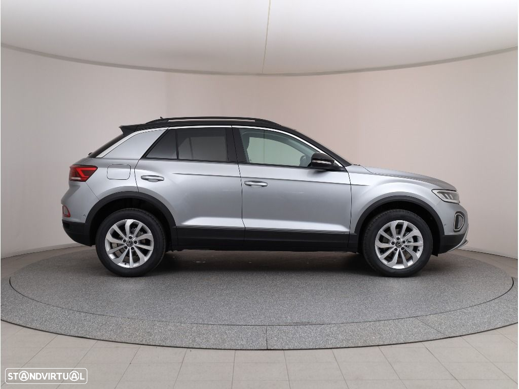 VW T-Roc 1.5 TSI Urban DSG - 17