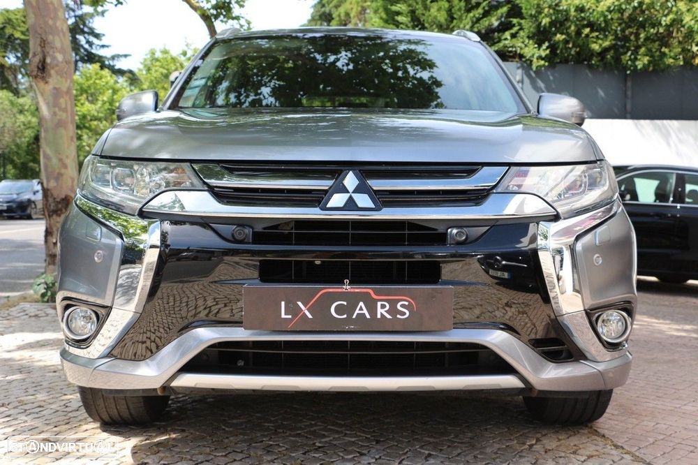 Mitsubishi Outlander 2.0 MIVEC Instyle Navi+ - 8