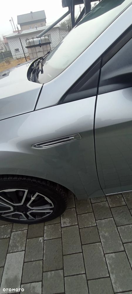 Ford Mondeo 2.0 Trend - 27