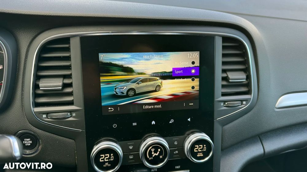 Renault Megane Grandtour TCe 140 GPF INTENS - 25