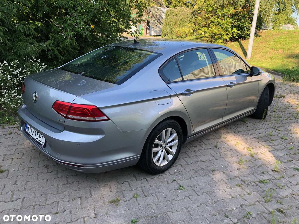 Volkswagen Passat - 5
