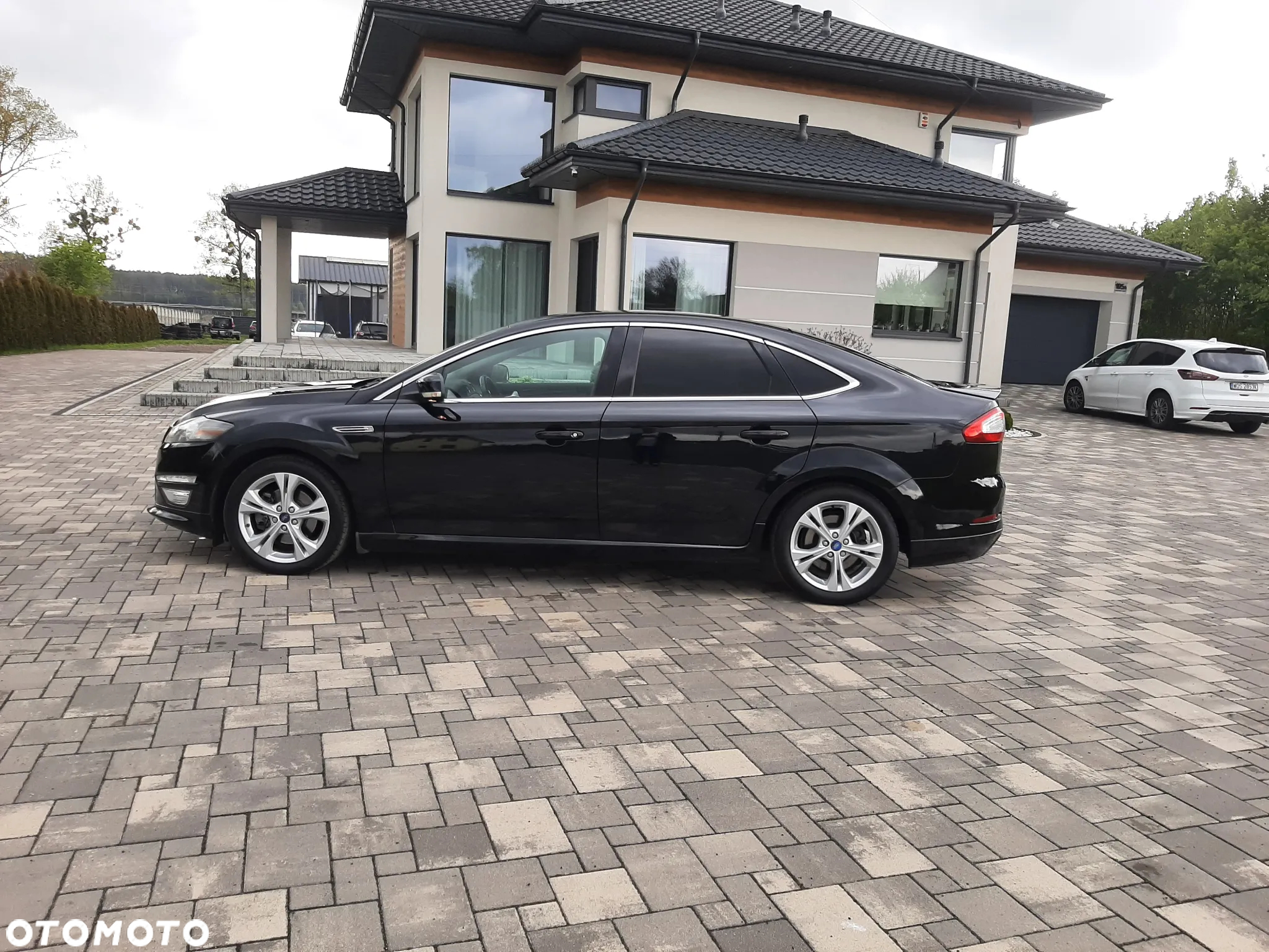 Ford Mondeo 2.0 TDCI Titanium S - 12