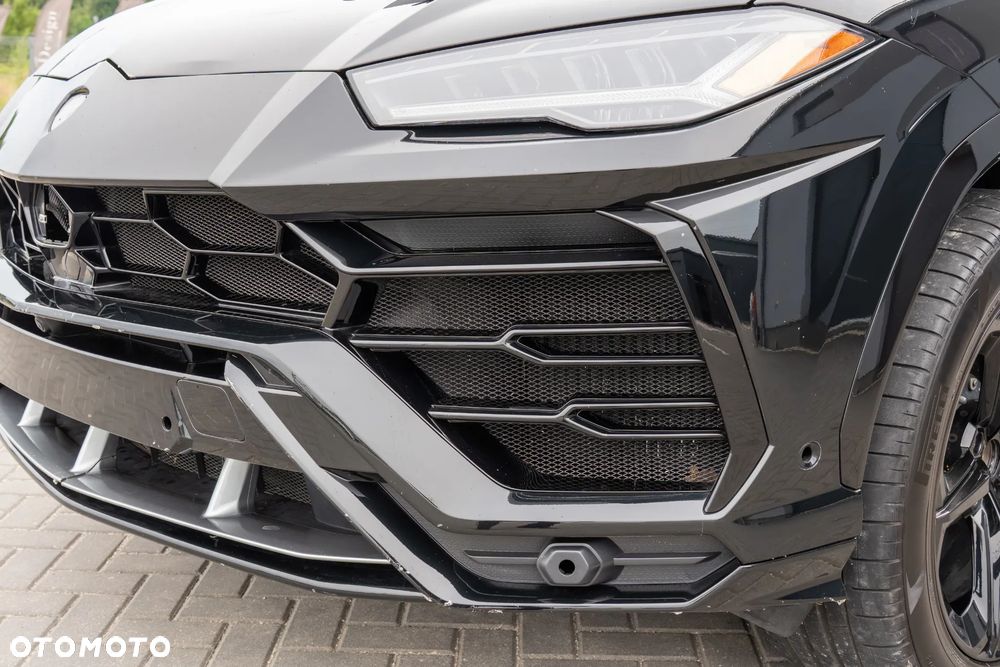 Lamborghini Urus Standard - 8