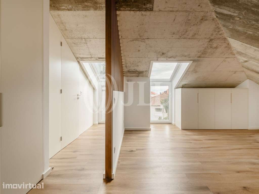 Apartamento T1 duplex, vista mar, na Foz Velha, Porto - Grande imagem: 2/17