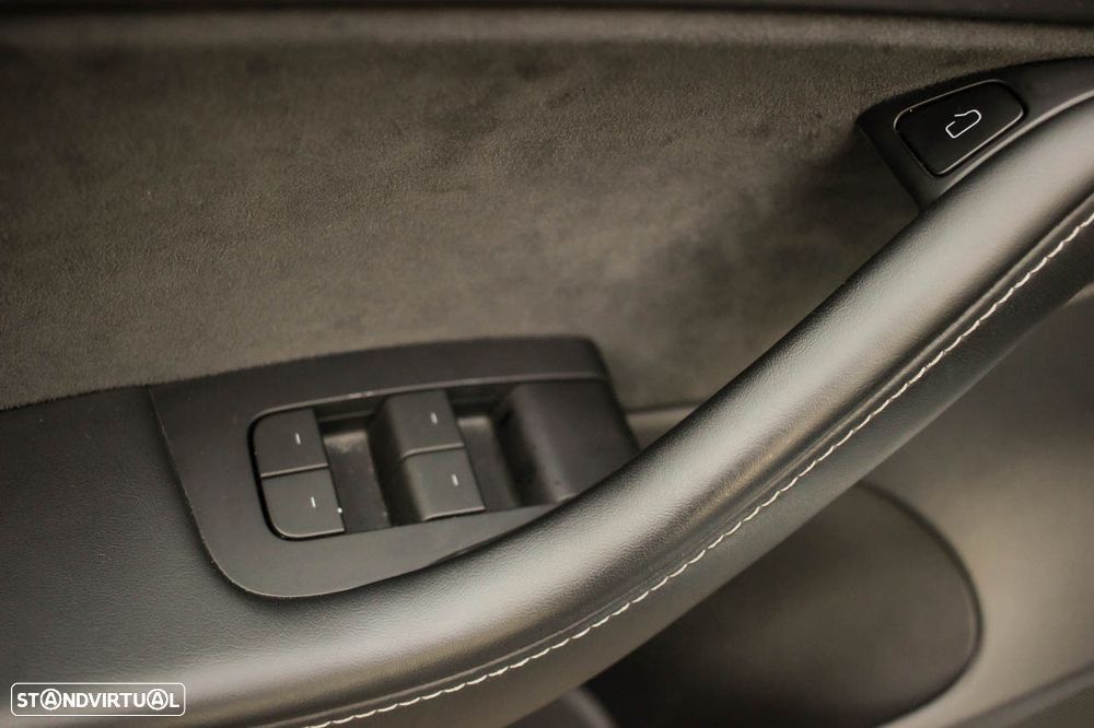 Tesla Model 3 Long Range Tração Traseira - 11