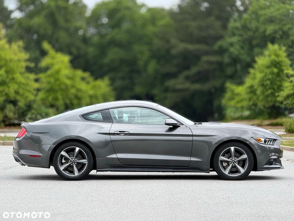 Ford Mustang 3.7 V6 Premium - 8