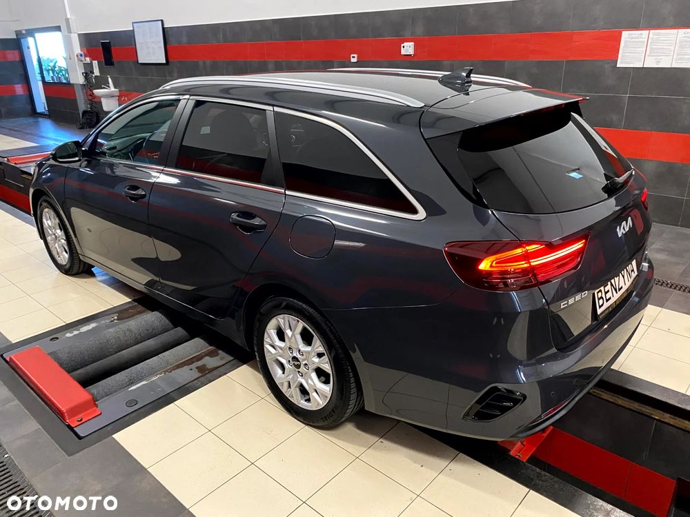 Kia Ceed 1.5 T-GDI L Business Line Plus - 12