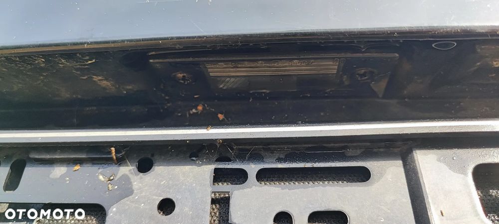 vw passat b5 fl kombi klapa tyl czarna lo41 - 3