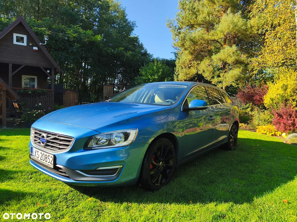 Volvo V60 D4 Momentum - 9
