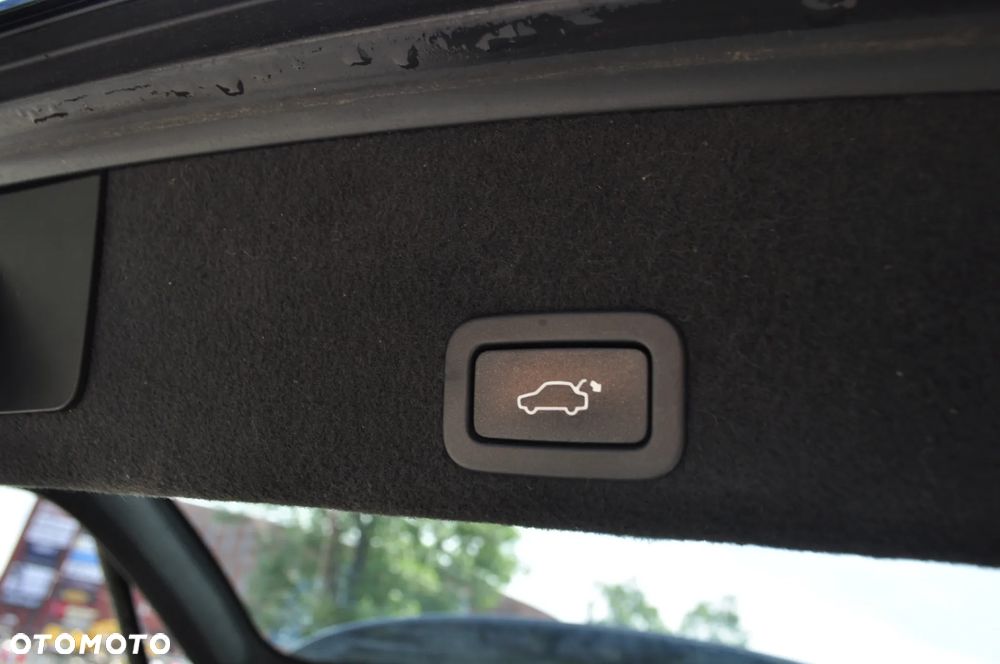 Volvo XC 60 D4 Drive-E R-Design Kinetic - 18