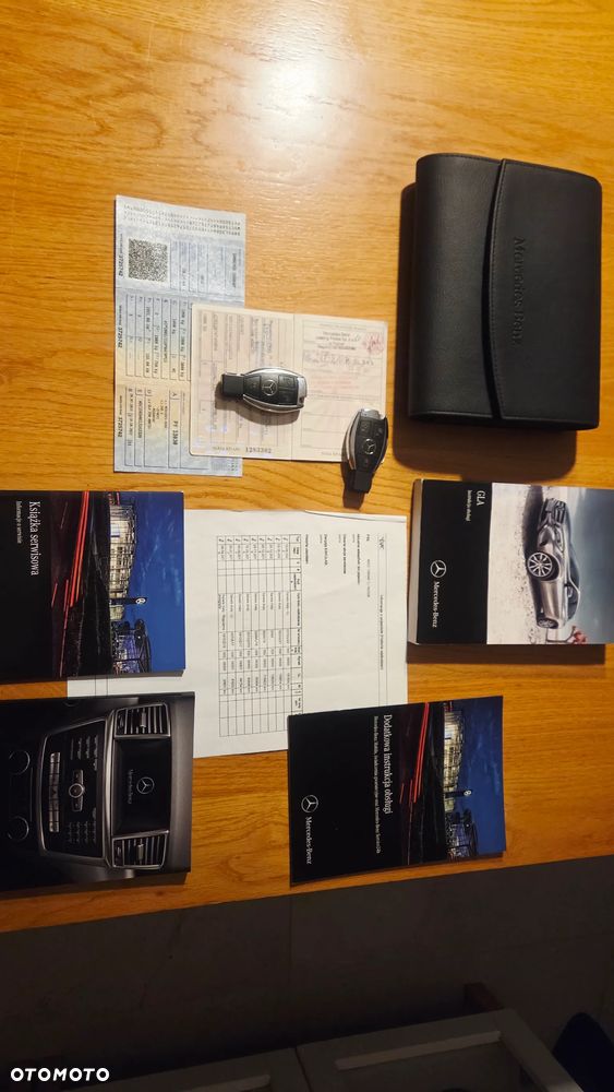 Mercedes-Benz GLA 250 4-Matic - 24