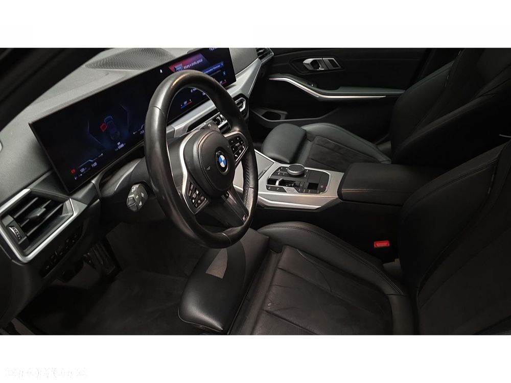 BMW Seria 3 320d xDrive mHEV M Sport - 16