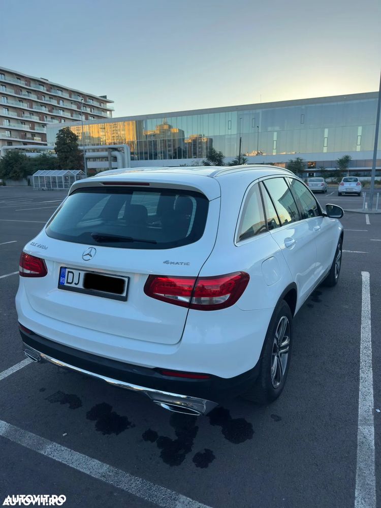 Mercedes-Benz GLC 220 d 4MATIC 9G-TRONIC - 5