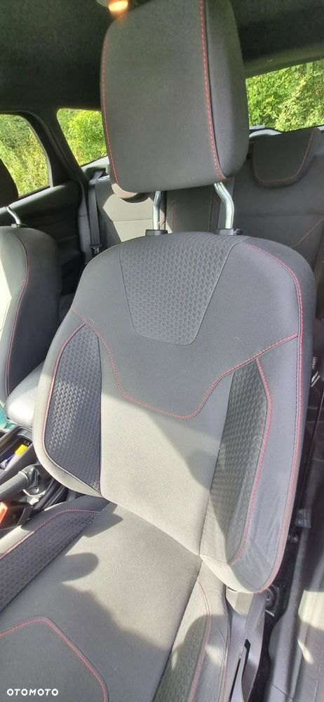 Ford Focus 1.5 EcoBoost ST-Line - 9