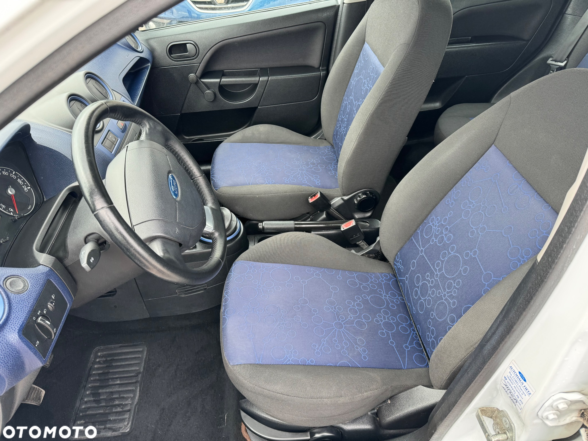 Ford Fiesta - 11