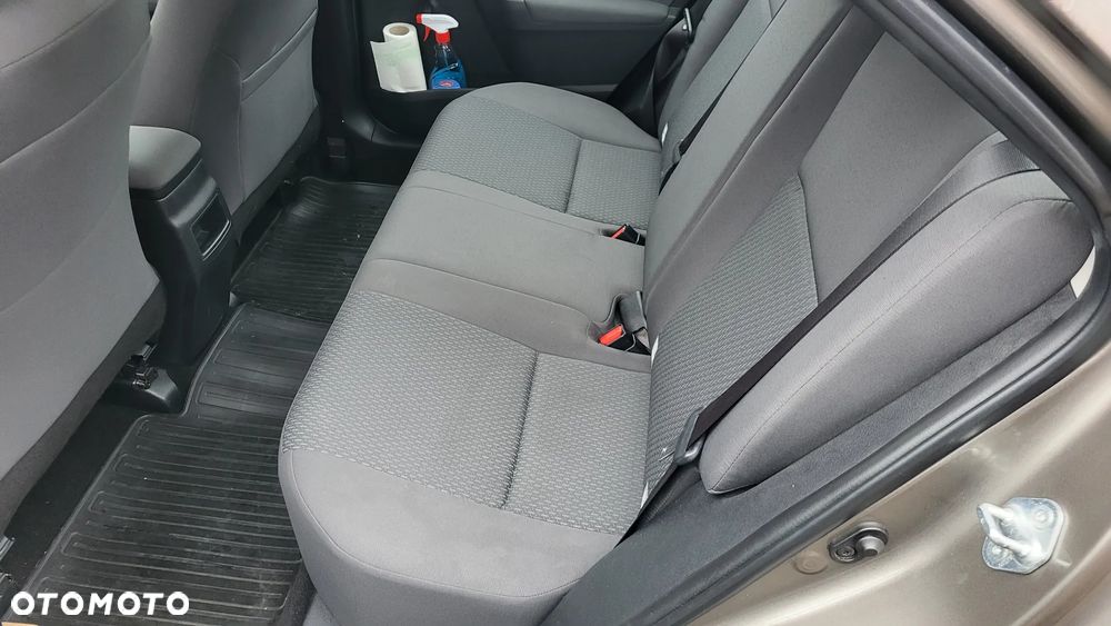 Toyota Corolla 1.33 Active - 12