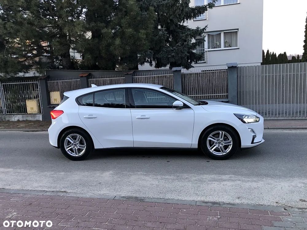 Ford Focus 1.5 EcoBlue Trend - 4