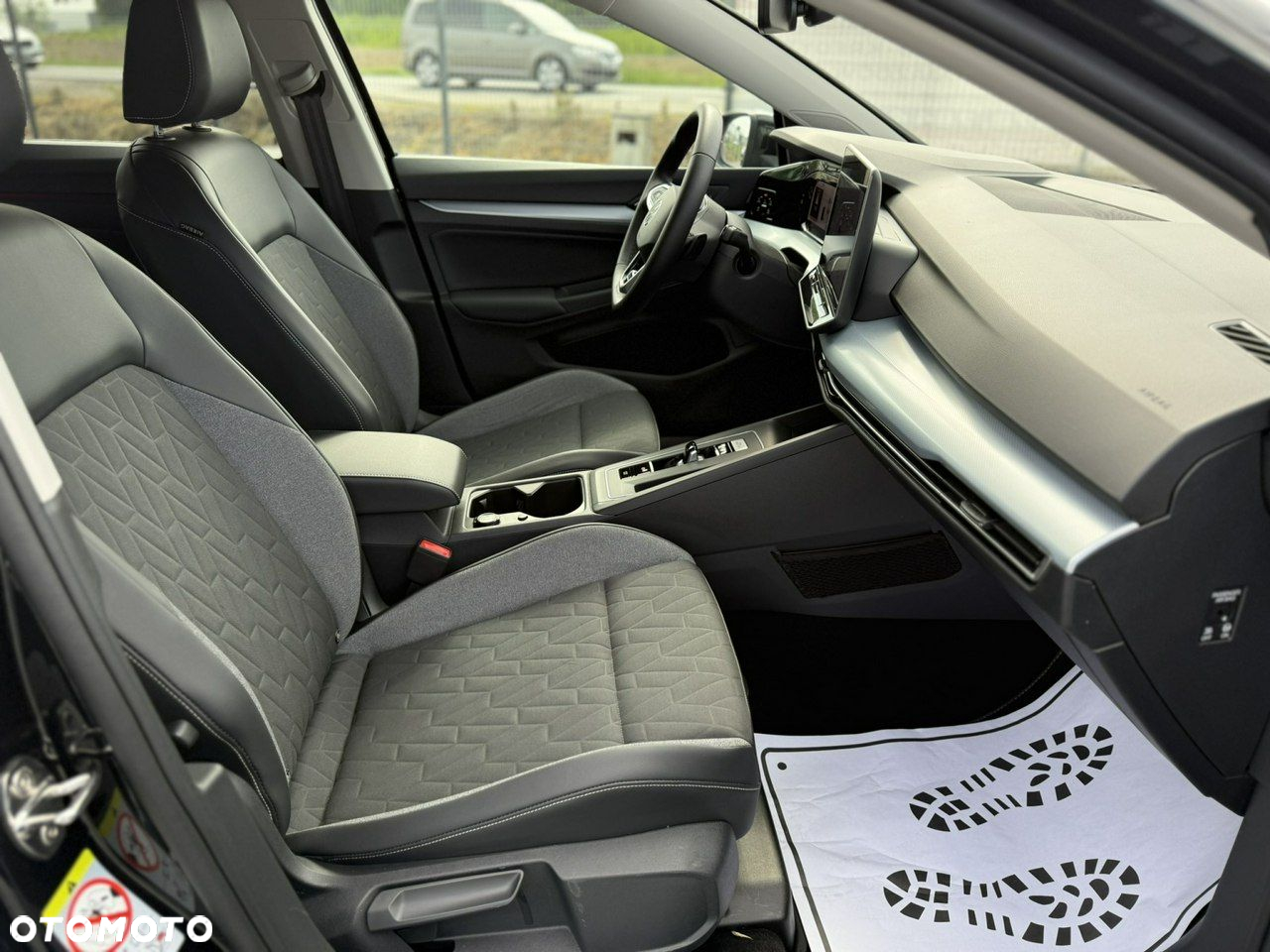 Volkswagen Golf Variant 1.5 eTSI OPF DSG Goal - 13