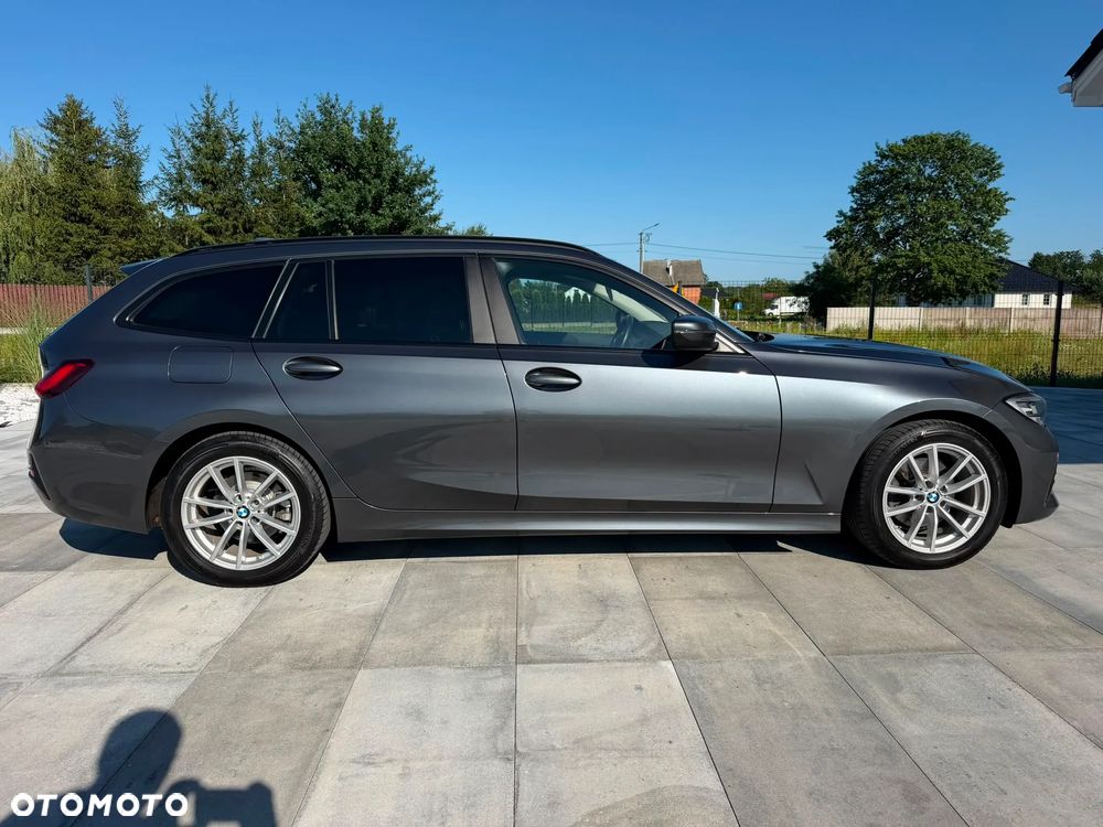 BMW Seria 3 320d xDrive Advantage - 5