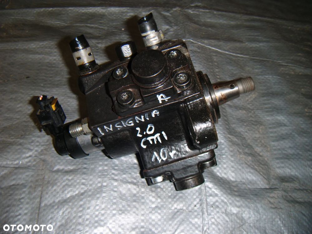 opel insignia a 2.0 cdti pompa wtryskowa   55571005 - 1