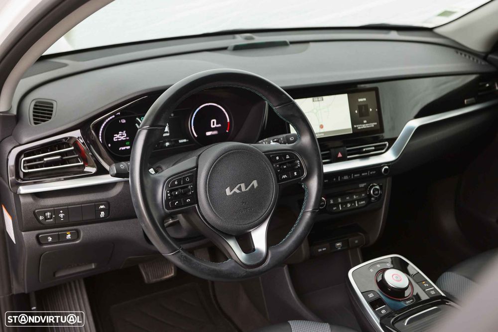Kia e-Niro 39.2kWh Move 39 - 17