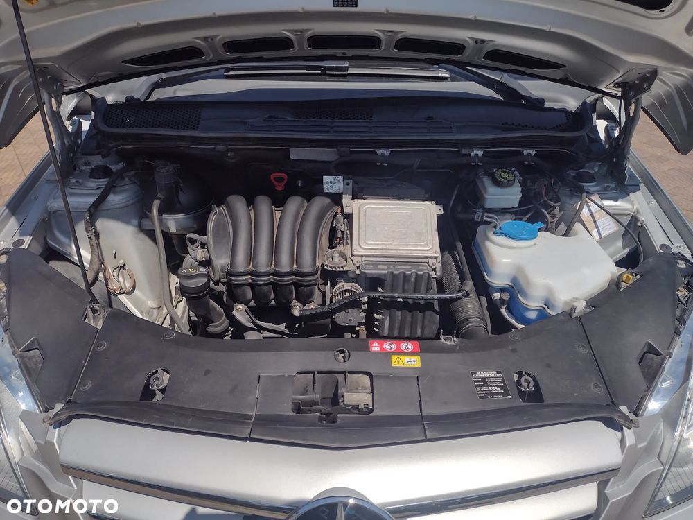 Mercedes-Benz Klasa B 160 BlueEFFICIENCY - 29