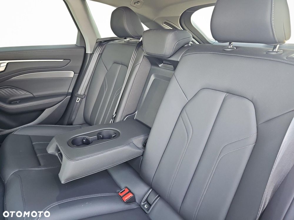 Audi A6 Avant TFSI mHEV Quattro S tronic - 31