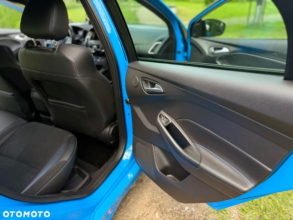 Ford Focus - 22