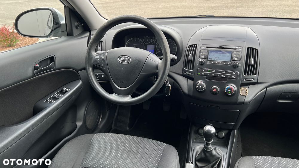 Hyundai i30 1.4 Comfort - 10