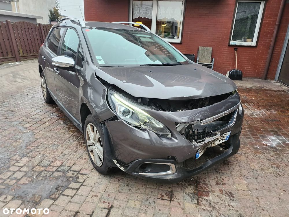 Peugeot 2008 BlueHDi 100 STOP & START Style - 2