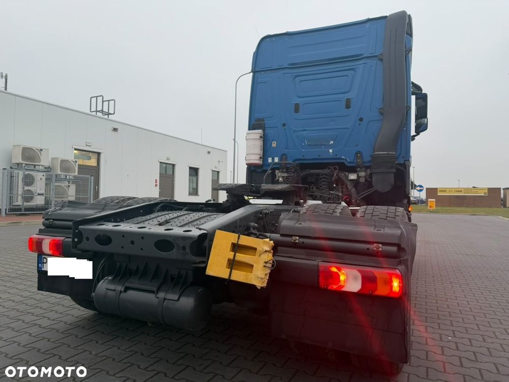 Mercedes-Benz ACTROS - 4