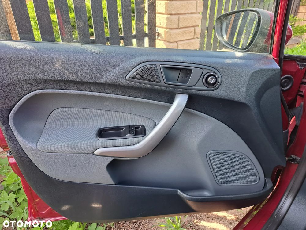 Ford Fiesta - 20