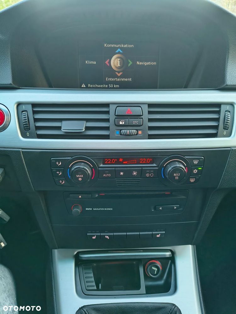 BMW Seria 3 325i - 17