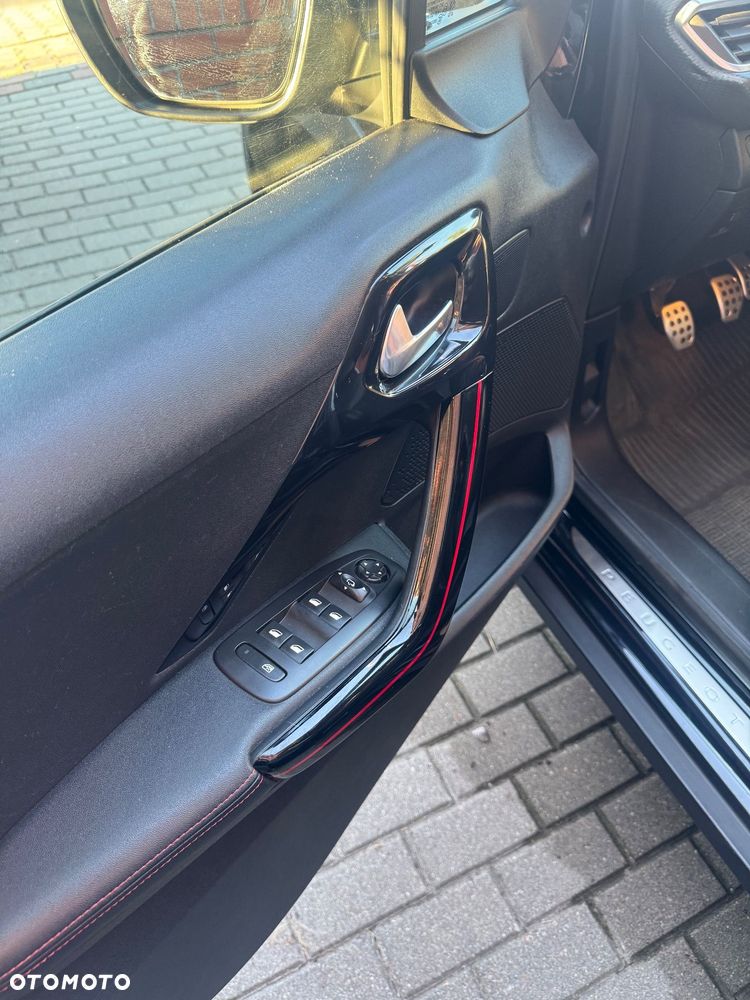 Peugeot 2008 1.2 Pure Tech Crossway S&S - 16
