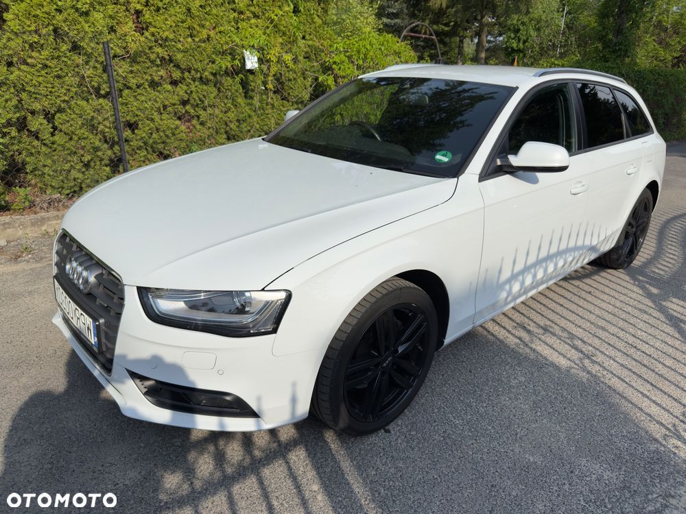 Audi A4 Avant 2.0 TDI DPF quattro S tronic Attraction - 5