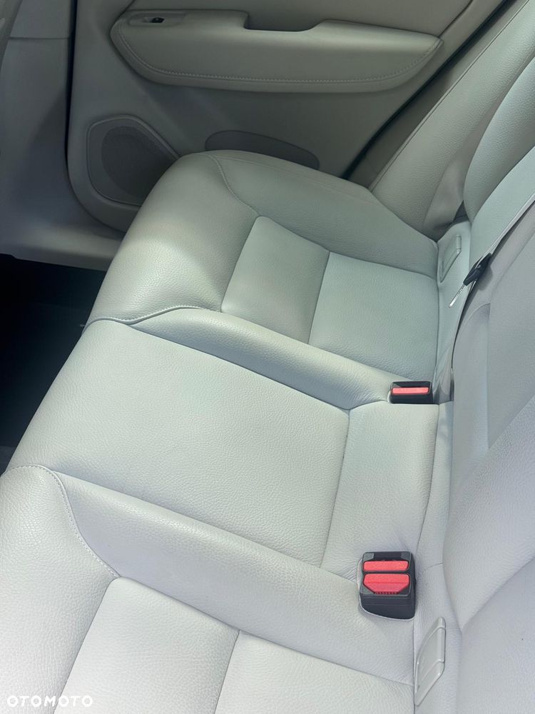 Volvo XC 60 B4 B Plus Dark - 6