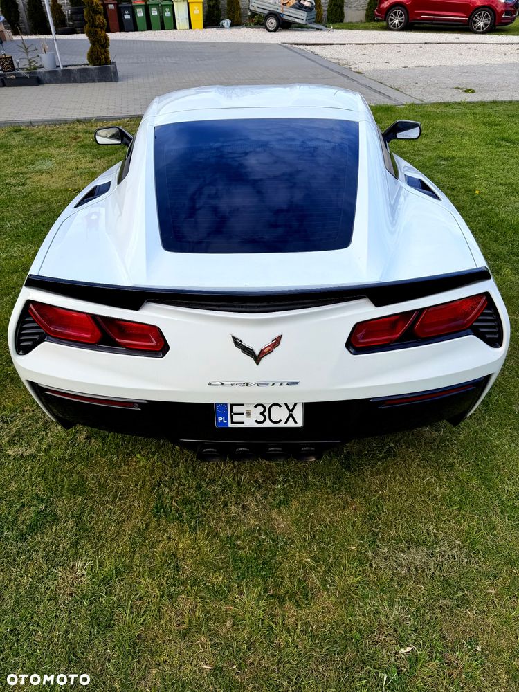 Chevrolet Corvette - 11