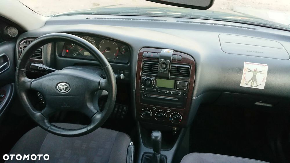 Toyota Avensis 2.0 D-4D Sol - 12