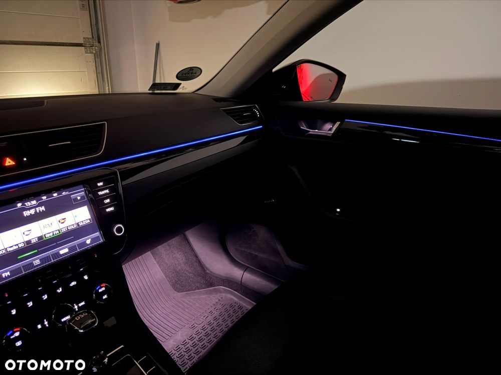 Skoda Superb 2.0 TDI L&K DSG - 6