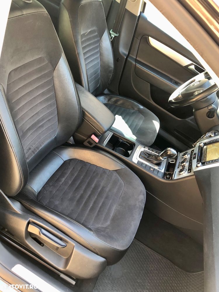 Volkswagen Passat 2.0 TDI 4Motion BlueMotion Technology Highline DSG - 12
