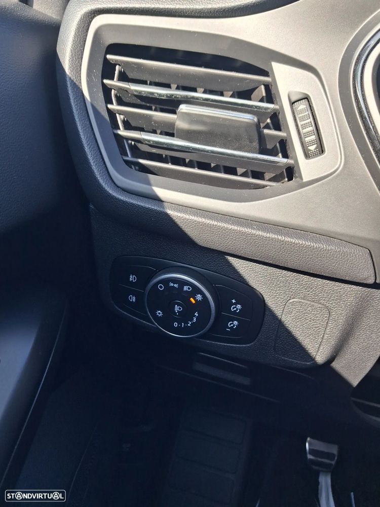 Ford Focus SW 1.0 EcoBoost MHEV ST-Line - 17