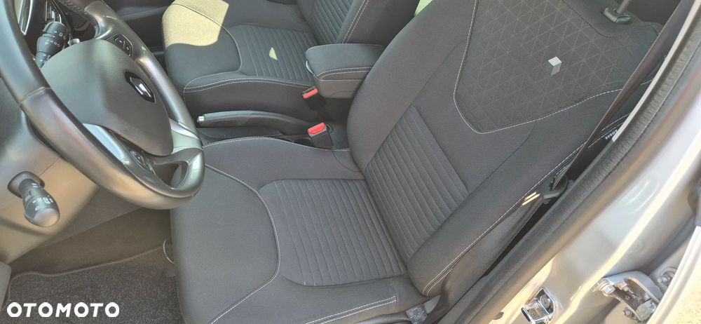 Renault Clio TCe 90 Limited - 17
