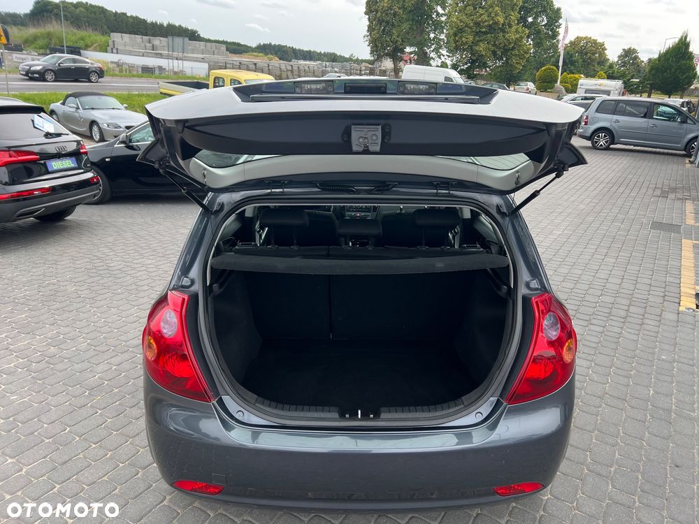 Kia Ceed 1.4 Comfort + - 23